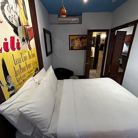 Chelsea Pines Inn New York Bagian luar foto