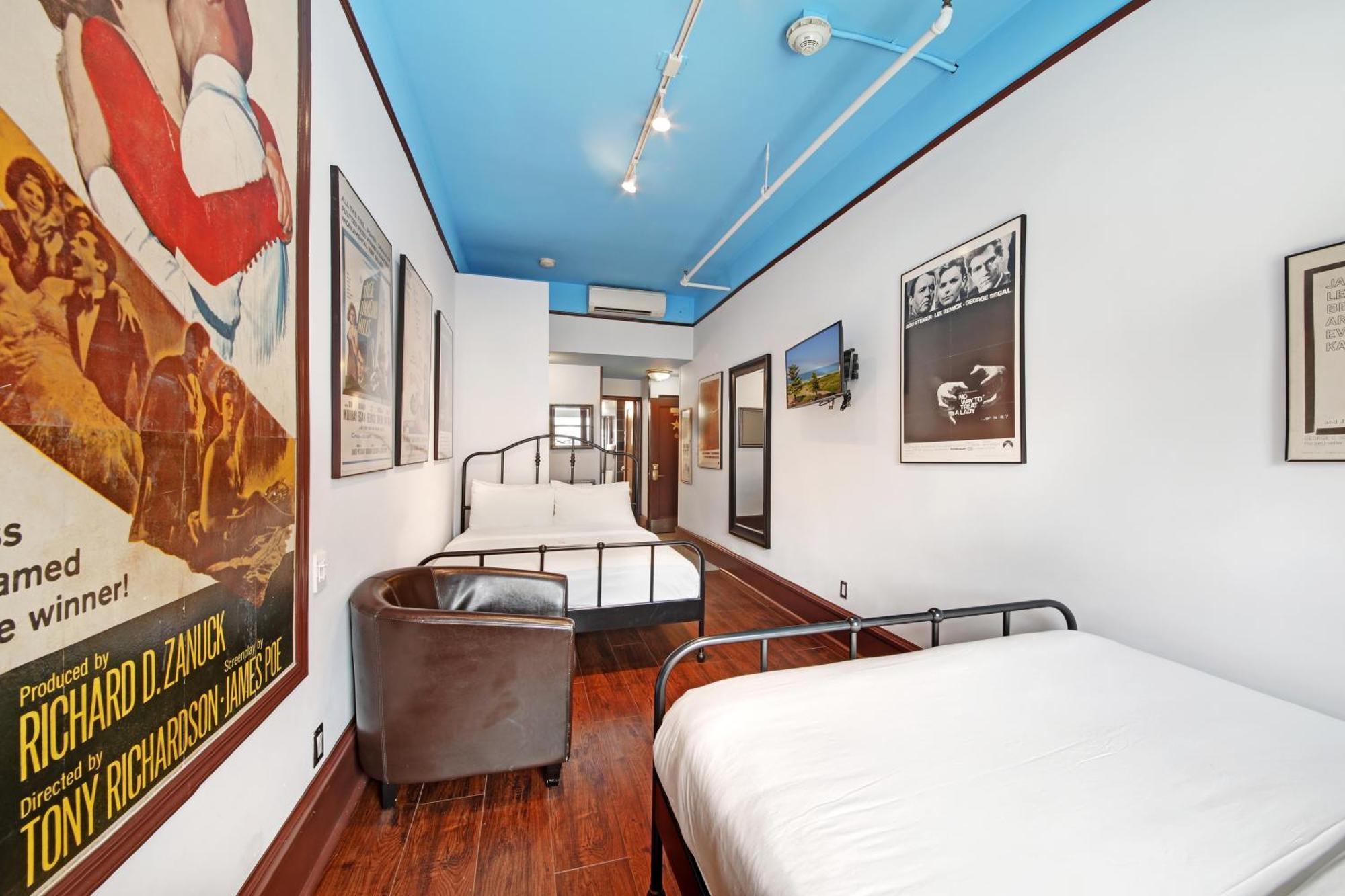 Chelsea Pines Inn New York Bagian luar foto