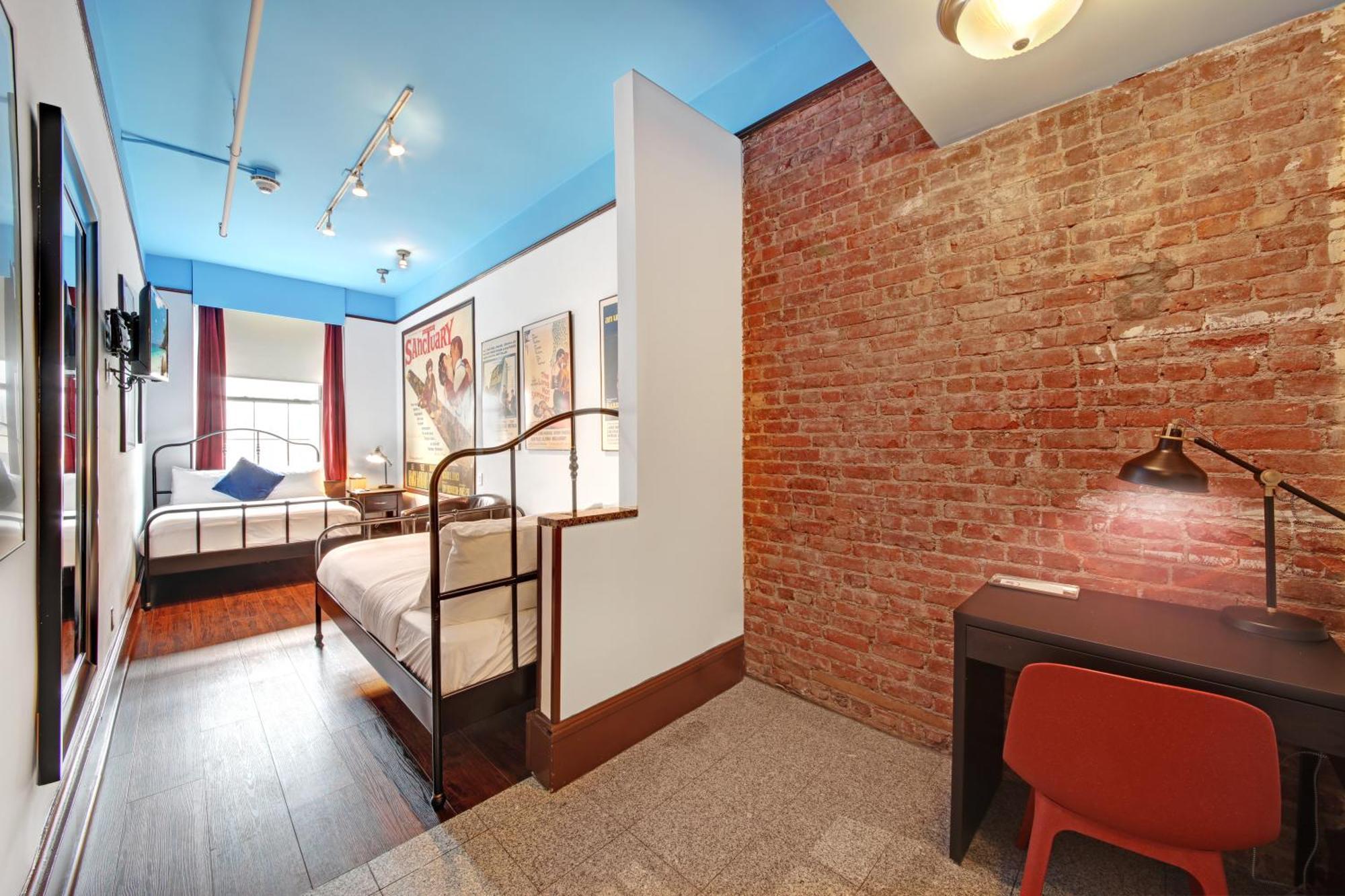 Chelsea Pines Inn New York Bagian luar foto