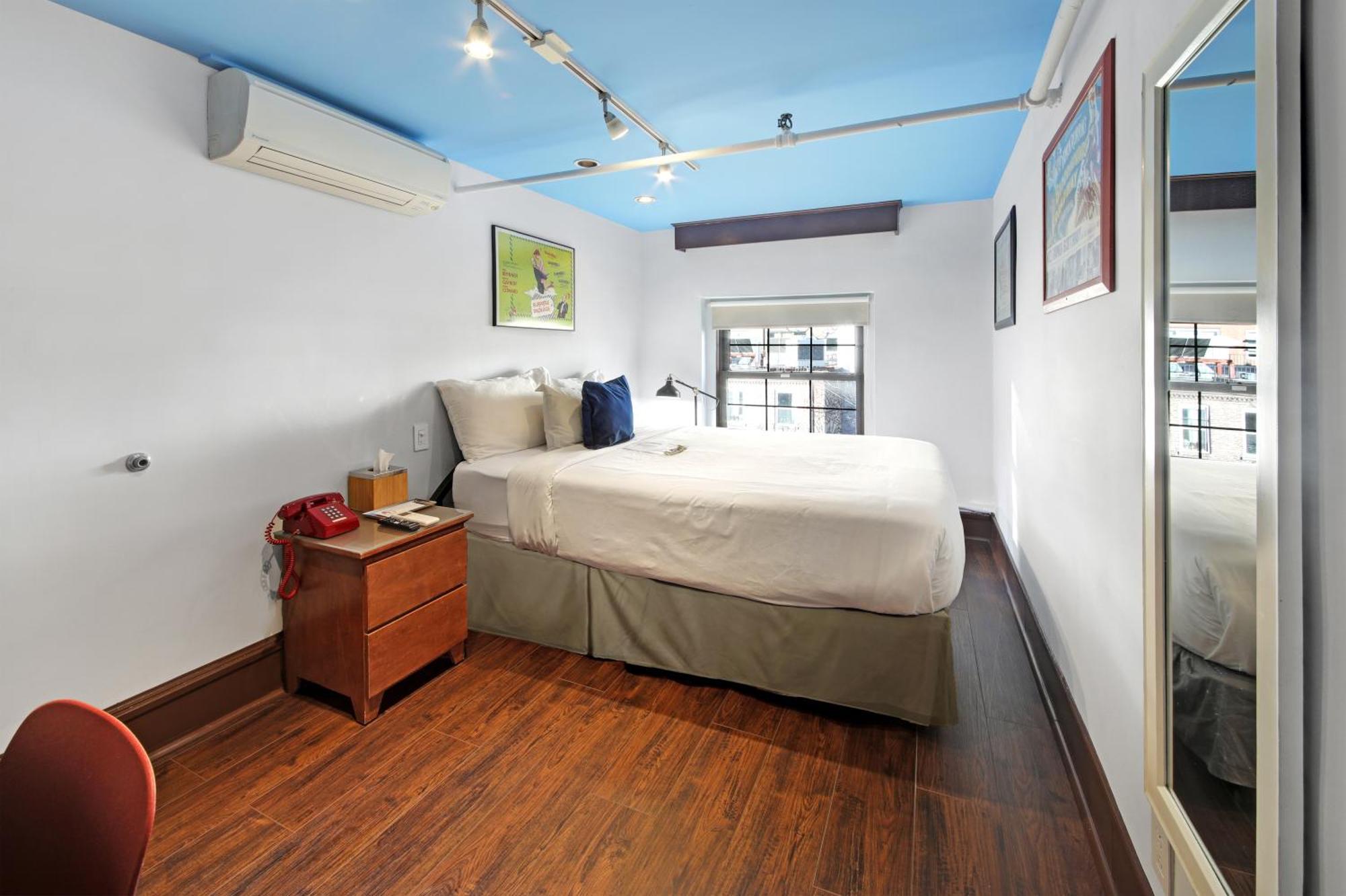 Chelsea Pines Inn New York Bagian luar foto