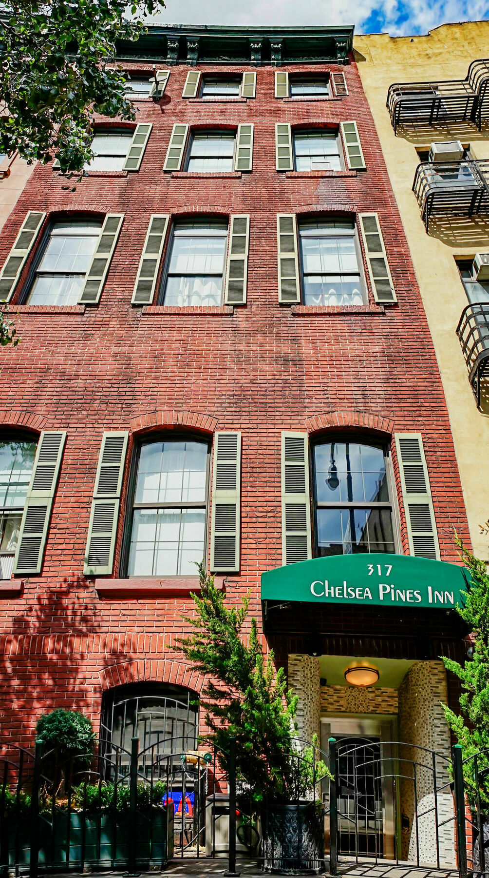 Chelsea Pines Inn New York Bagian luar foto